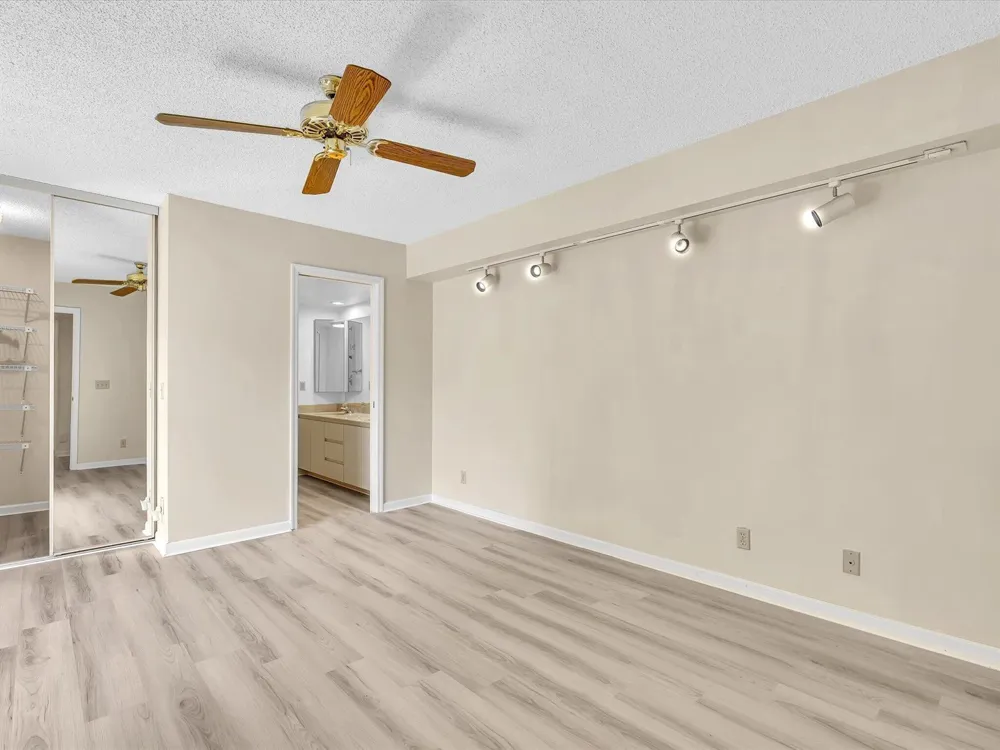 713 NW 99th Circle Plantation, FL 33324
