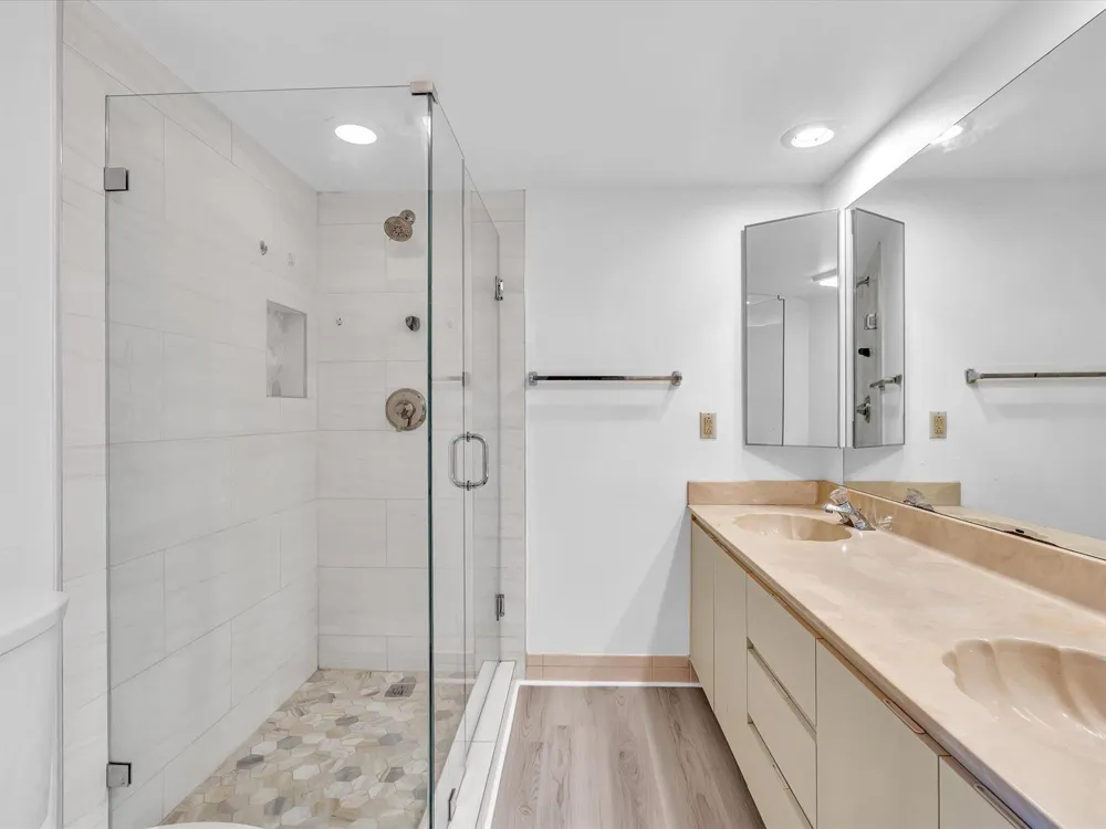 713 NW 99th Circle Plantation, FL 33324
