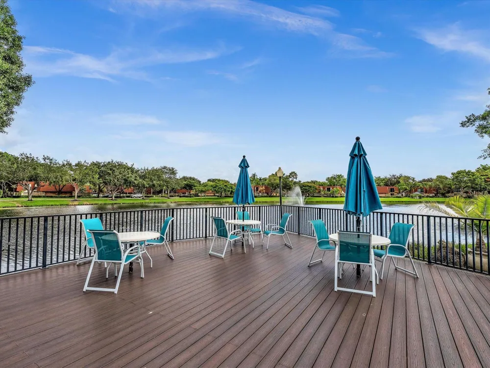 713 NW 99th Circle Plantation, FL 33324