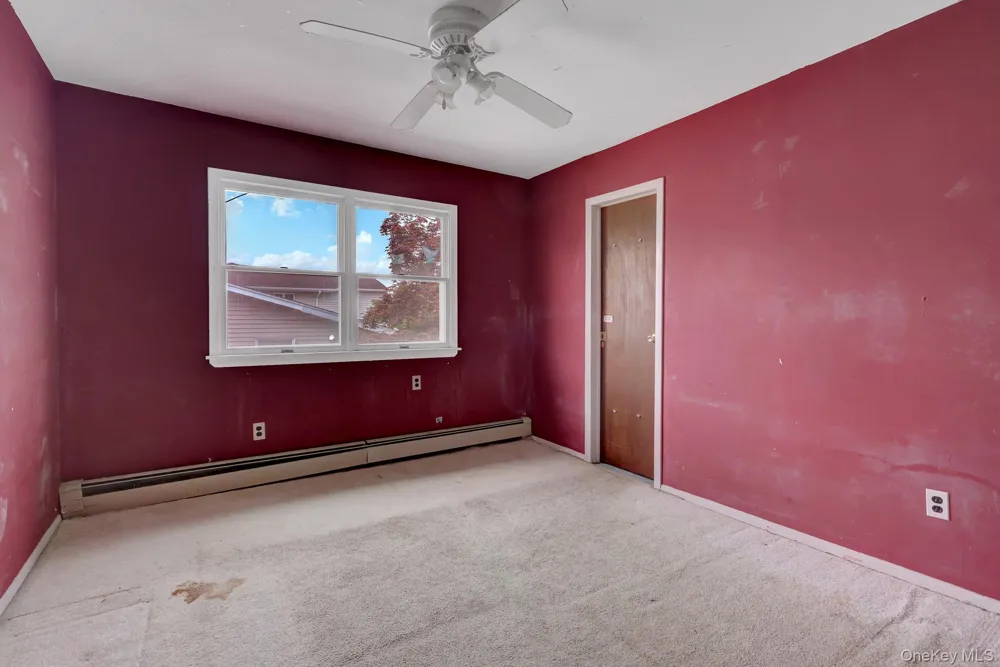 41 Fremont Street Lindenhurst, NY 11757