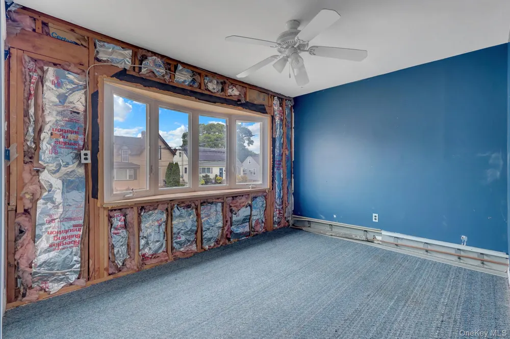 41 Fremont Street Lindenhurst, NY 11757
