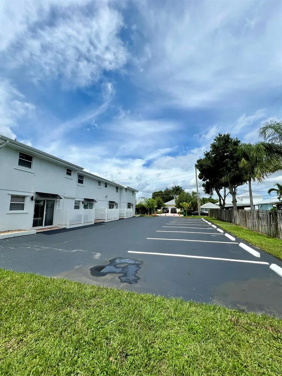 2819 SW Cornell Avenue Palm City, FL 34990