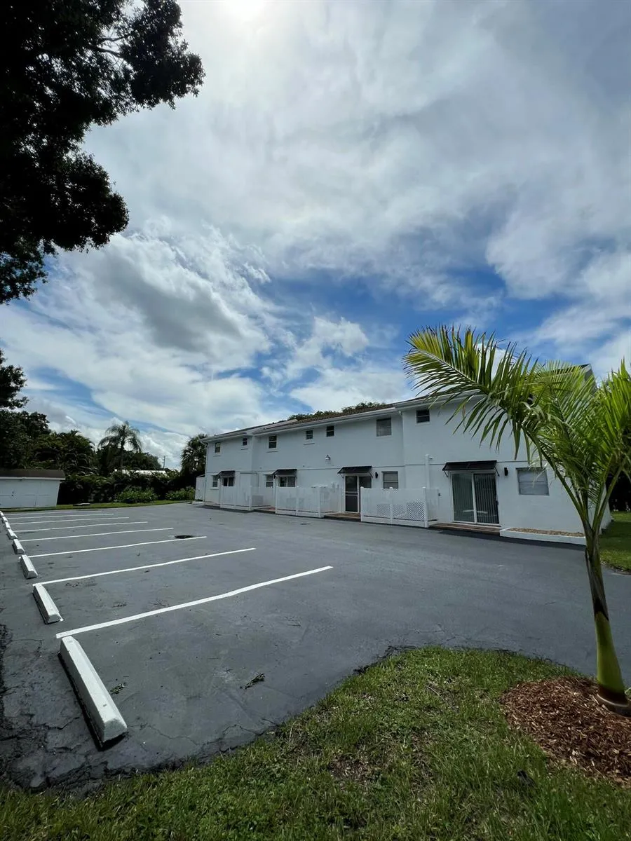 2819 SW Cornell Avenue Palm City, FL 34990
