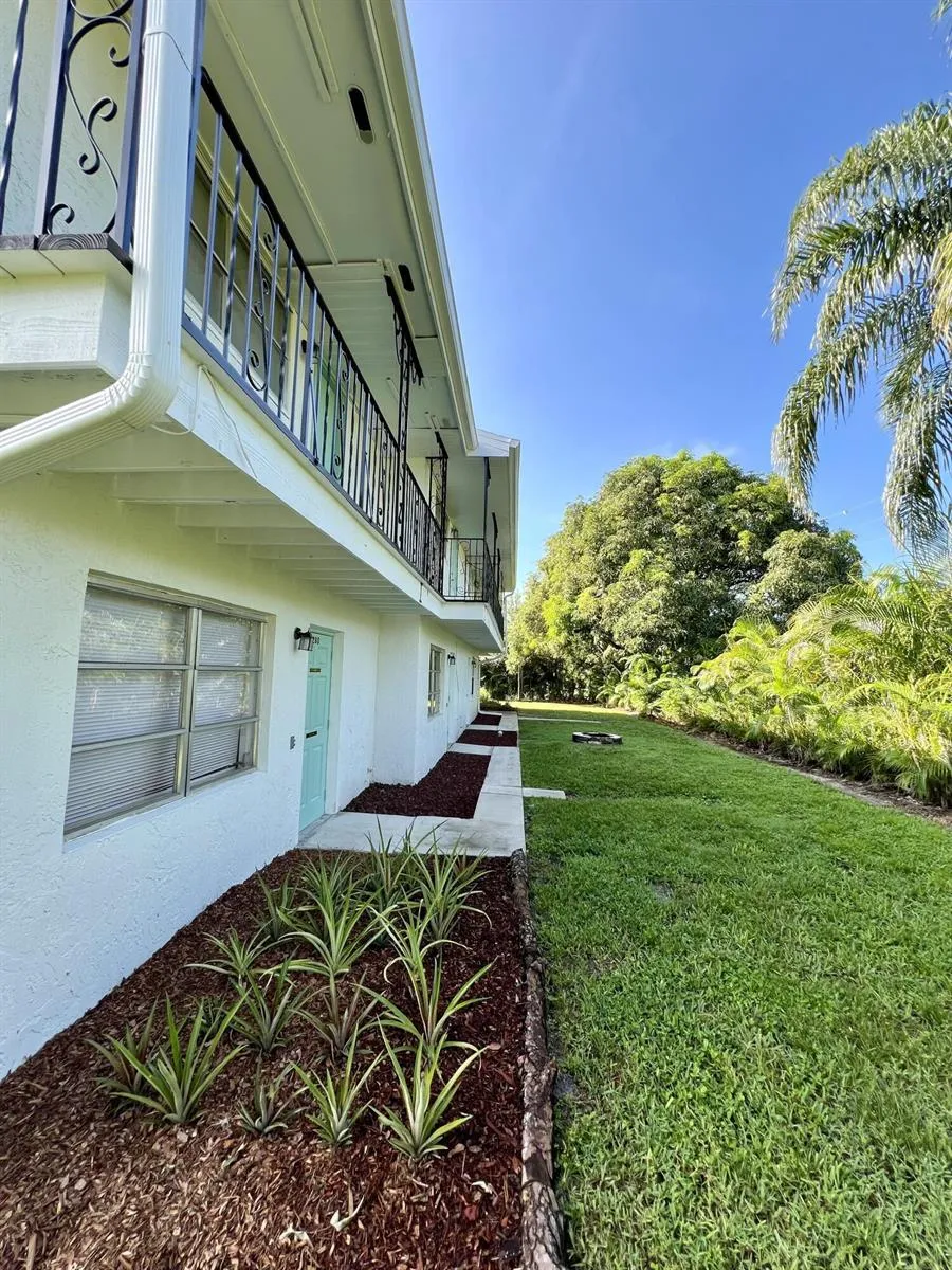 2819 SW Cornell Avenue Palm City, FL 34990