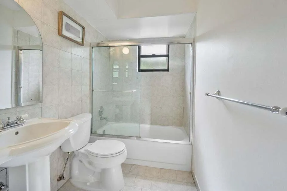 4140 Woods End Road Boca Raton, FL 33487