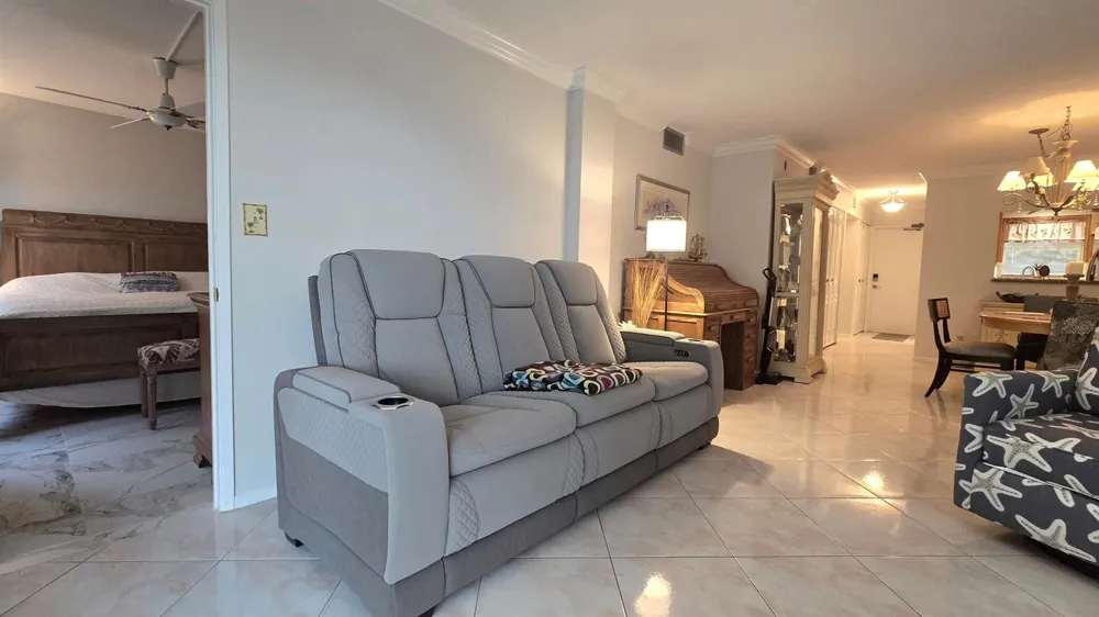 1161 Hillsboro Mile #107 Hillsboro Beach, FL 33062