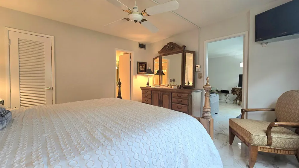 1161 Hillsboro Mile #107 Hillsboro Beach, FL 33062