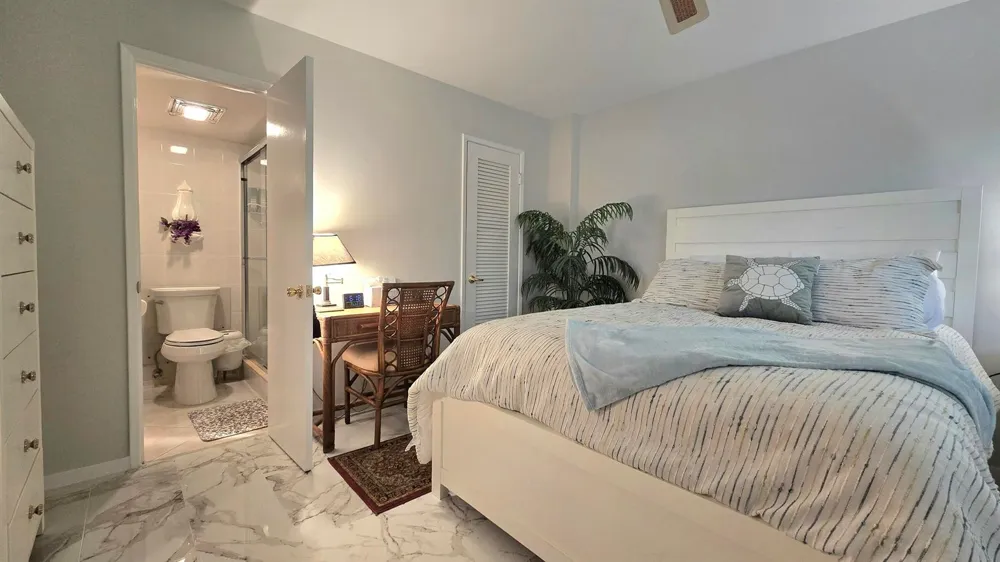 1161 Hillsboro Mile #107 Hillsboro Beach, FL 33062