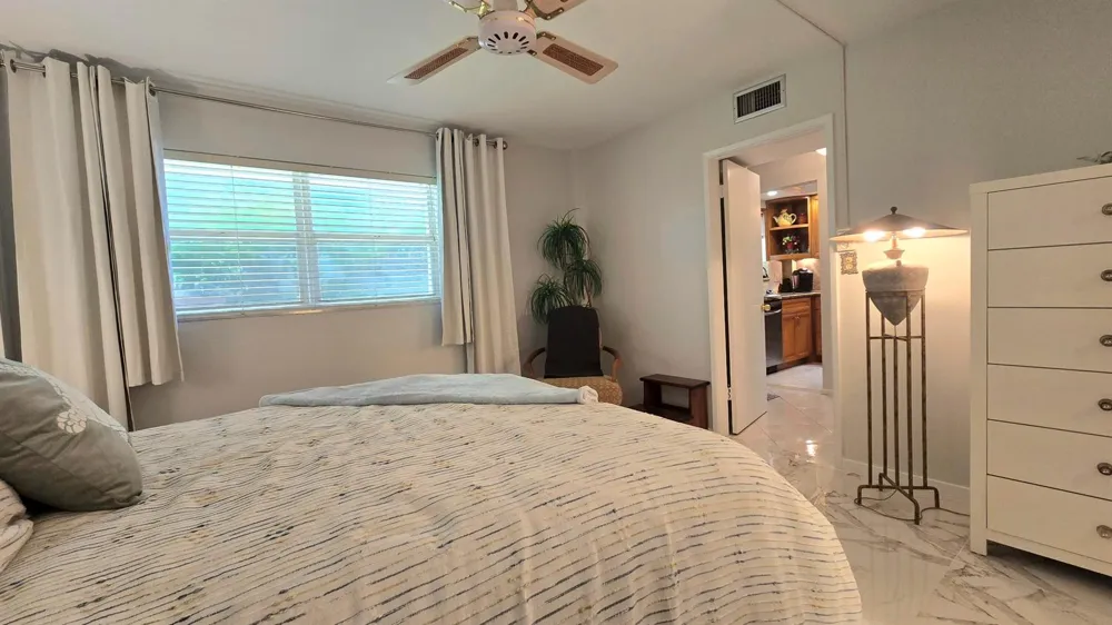 1161 Hillsboro Mile #107 Hillsboro Beach, FL 33062