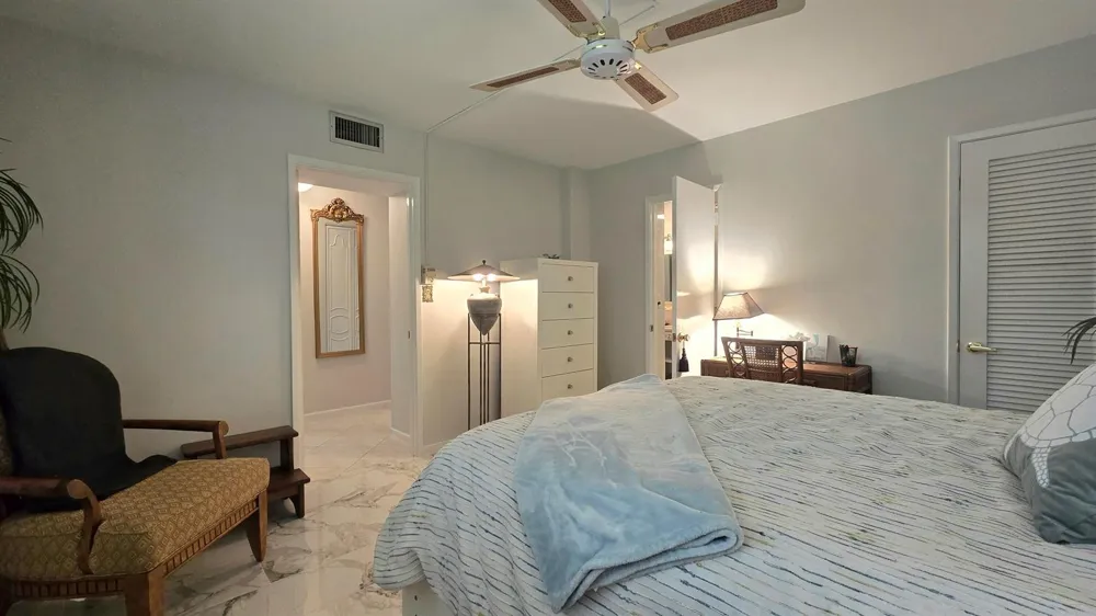 1161 Hillsboro Mile #107 Hillsboro Beach, FL 33062