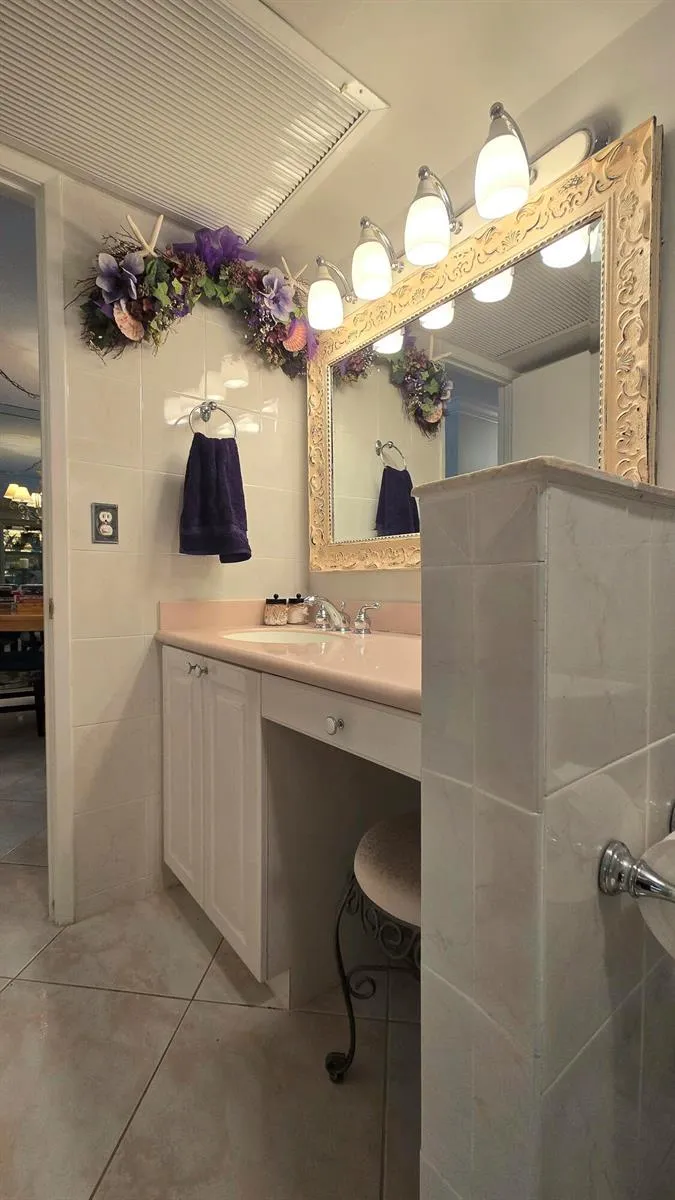 1161 Hillsboro Mile #107 Hillsboro Beach, FL 33062