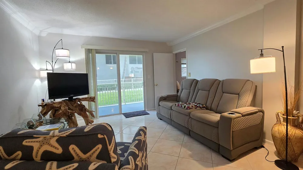 1161 Hillsboro Mile #107 Hillsboro Beach, FL 33062