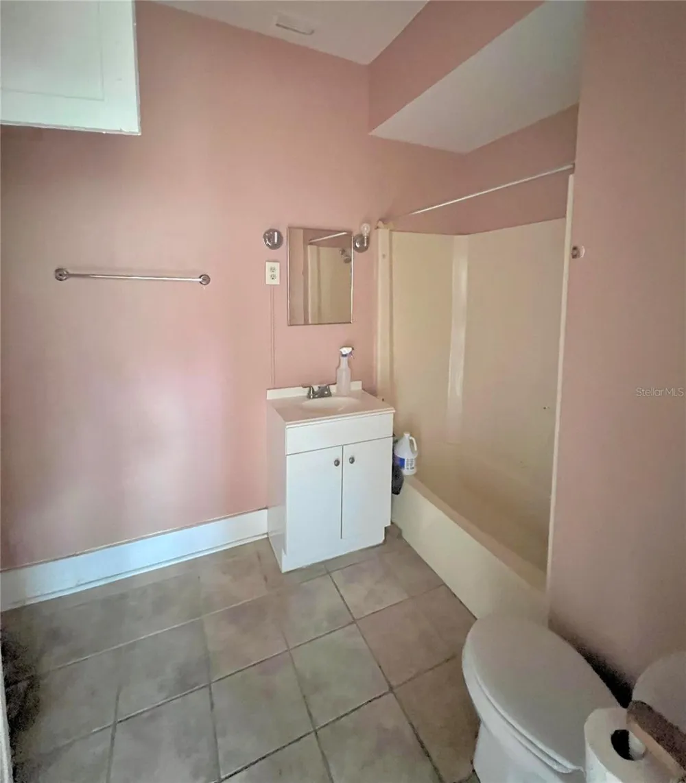 215 BUENA VISTA DRIVE Lake Alfred, FL 33850