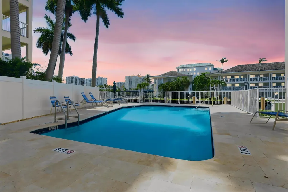 2880 NE 33rd Court #305 Fort Lauderdale, FL 33306