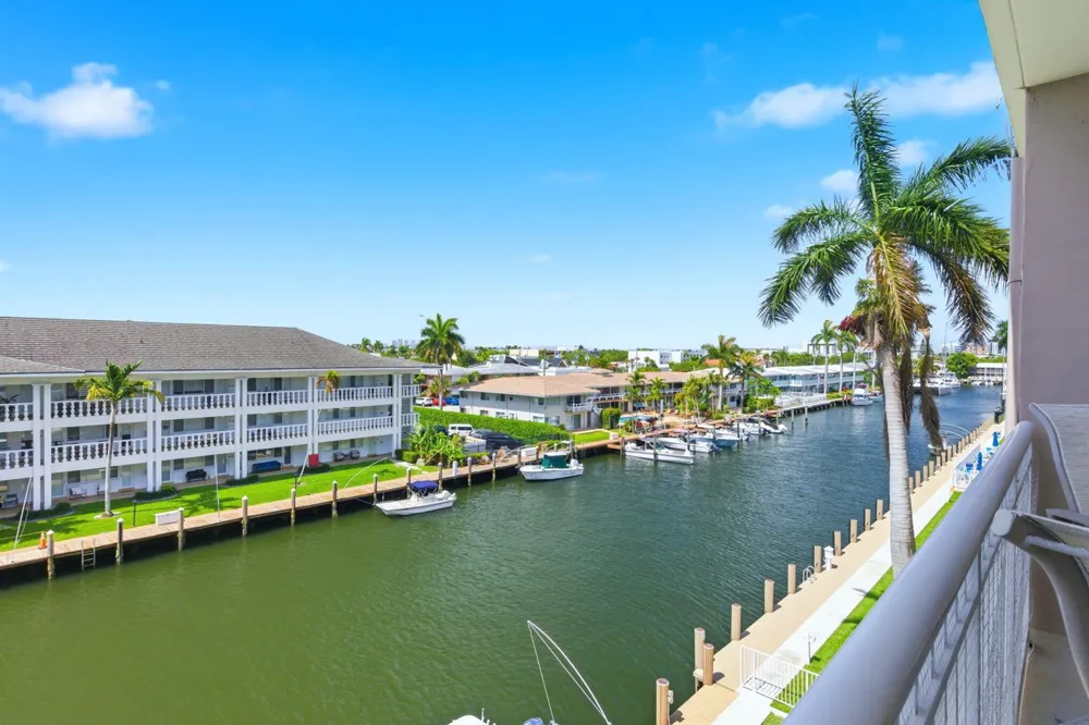 2880 NE 33rd Court #305 Fort Lauderdale, FL 33306