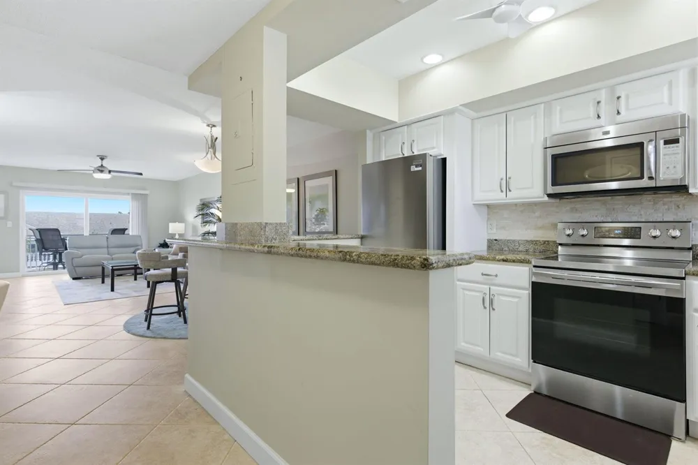 2880 NE 33rd Court #305 Fort Lauderdale, FL 33306