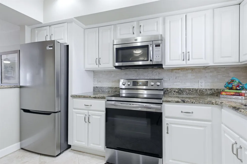 2880 NE 33rd Court #305 Fort Lauderdale, FL 33306