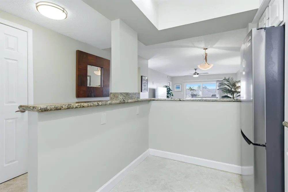 2880 NE 33rd Court #305 Fort Lauderdale, FL 33306