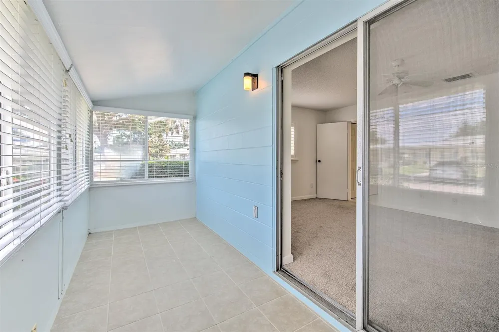401 DORCHESTER PLACE #49 Sun City Center, FL 33573