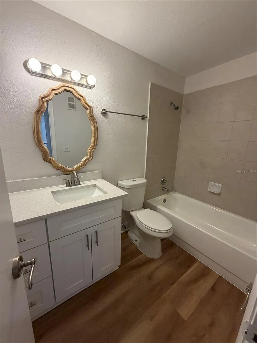 11520 WESTWOOD #527 Orlando, FL 32821
