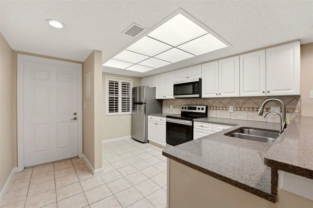 2320 TERRA CEIA BAY BOULEVARD #207 Palmetto, FL 34221