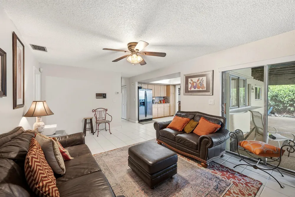 11748 NW 28th Street Coral Springs, FL 33065