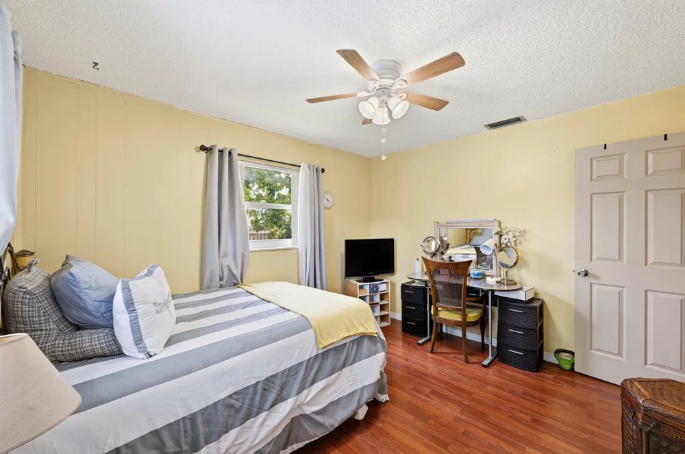 11748 NW 28th Street Coral Springs, FL 33065