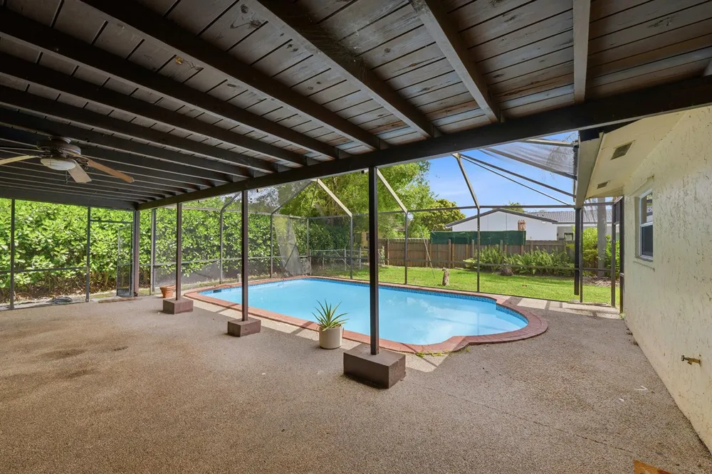 11748 NW 28th Street Coral Springs, FL 33065