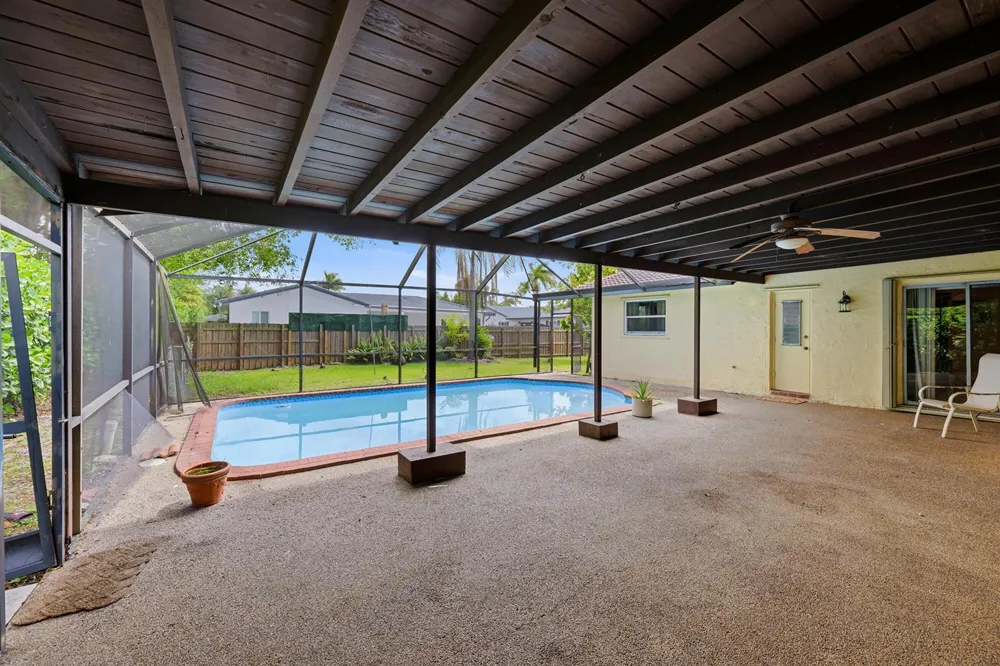 11748 NW 28th Street Coral Springs, FL 33065