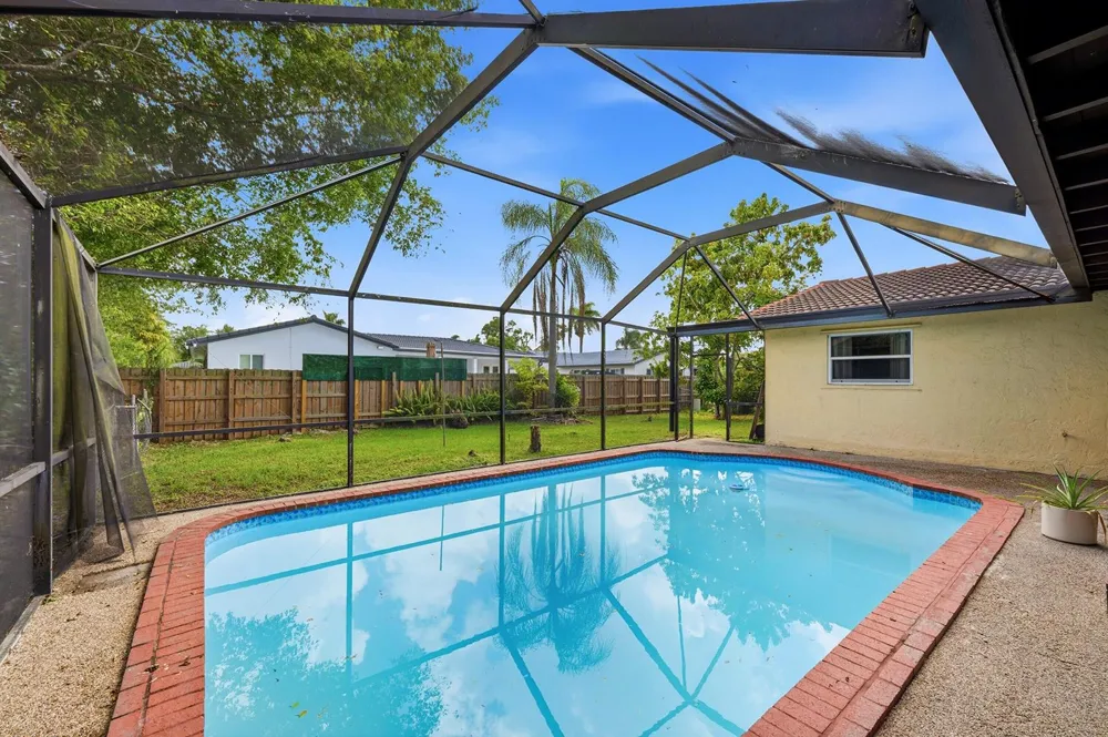 11748 NW 28th Street Coral Springs, FL 33065