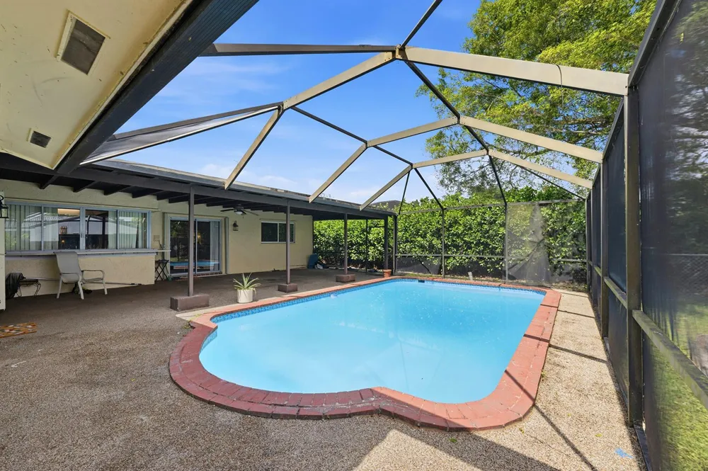 11748 NW 28th Street Coral Springs, FL 33065