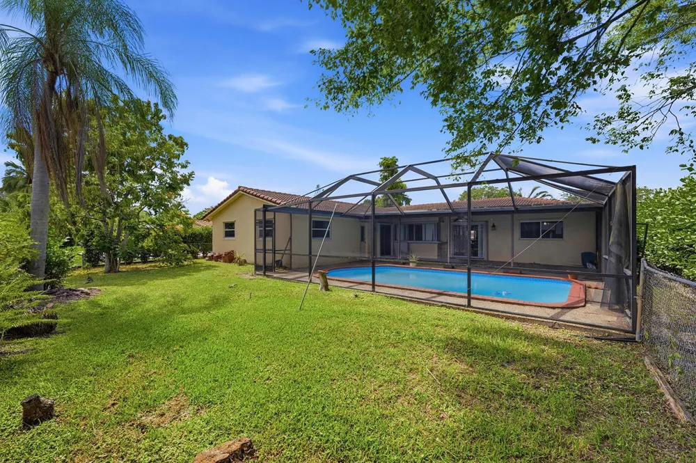 11748 NW 28th Street Coral Springs, FL 33065