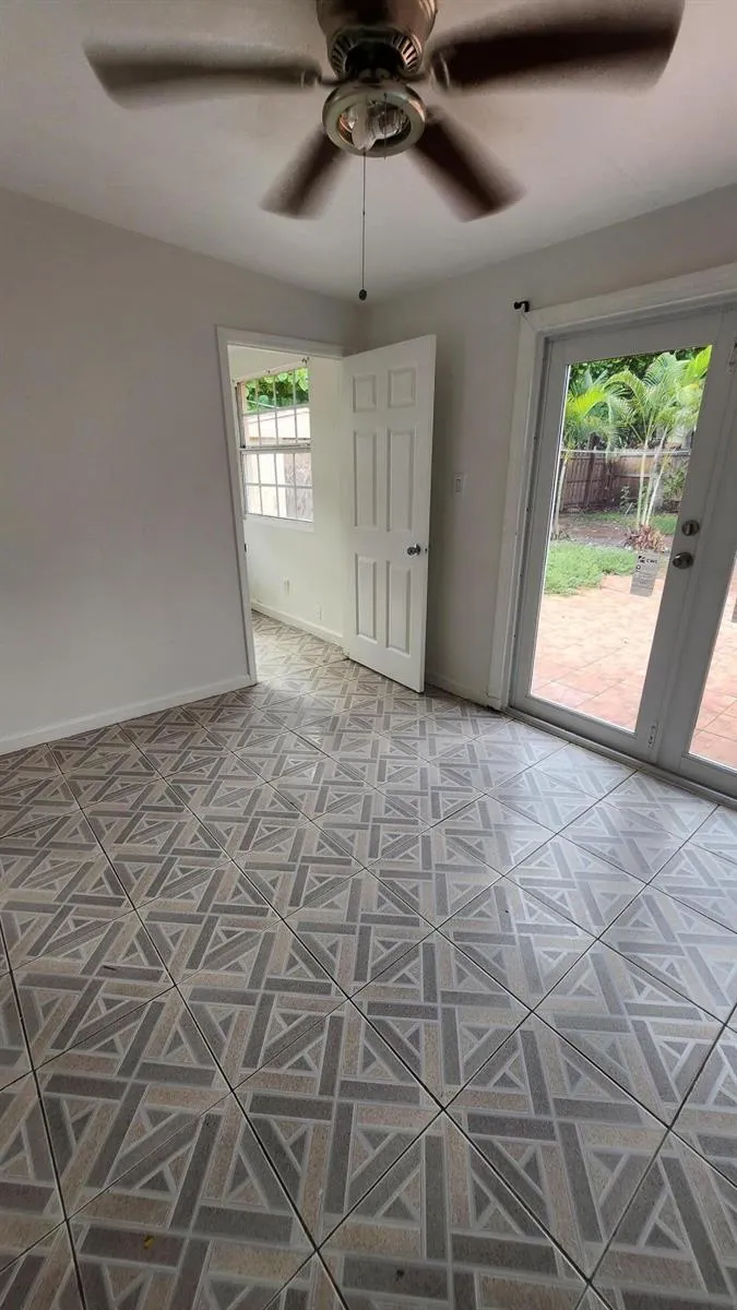 43 SW 11th Street #Unit E Dania Beach, FL 33004