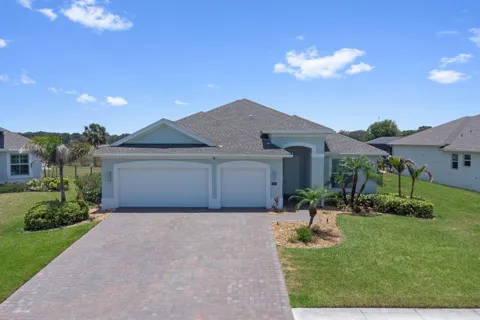 7203 33rd Square