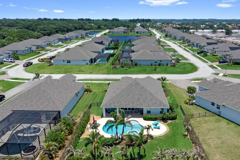7203 33rd Square Vero Beach, FL 32967