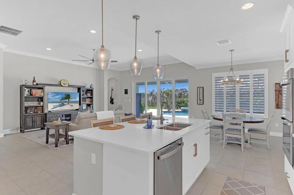 7203 33rd Square Vero Beach, FL 32967