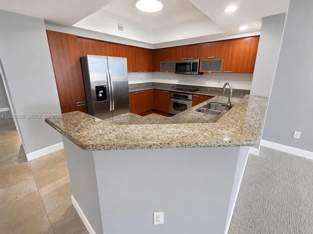 14951 Royal Oaks Ln #2002 North Miami, FL 33181