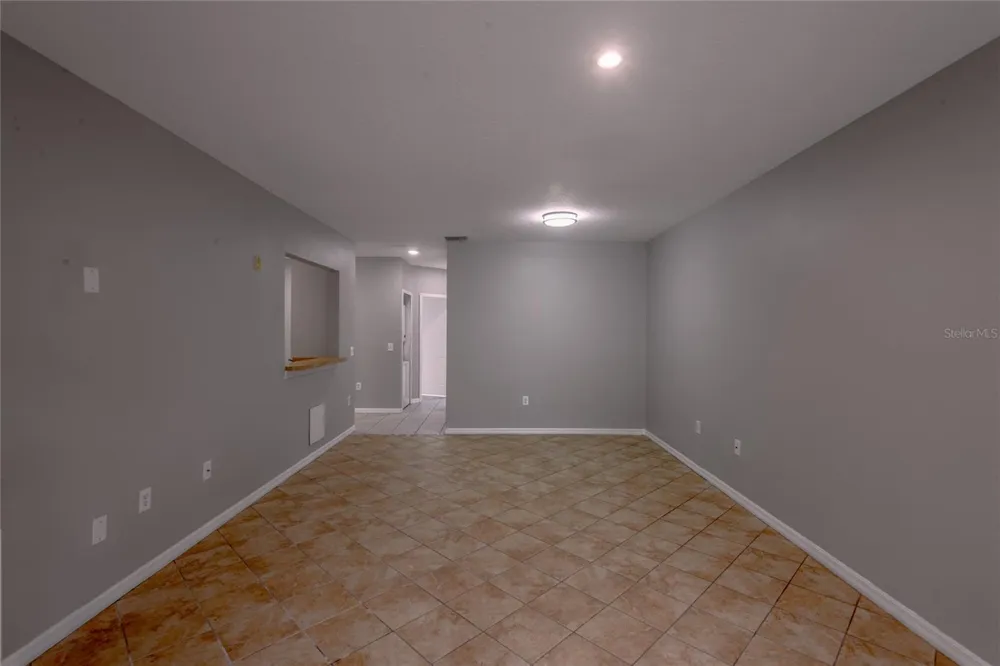 6007 SKYDALE WAY #201 Riverview, FL 33578