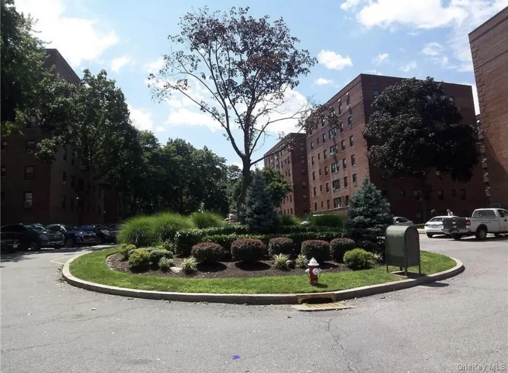 2 Fisher Drive #L1 Mount Vernon, NY 10552