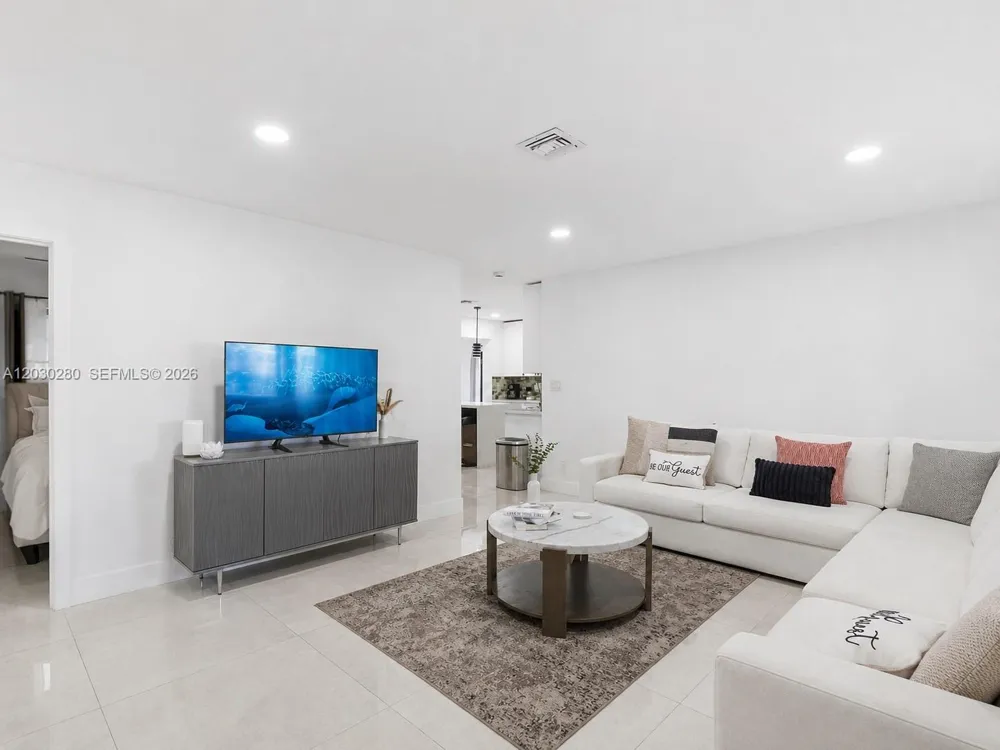 400 NW 30th Ct Wilton Manors, FL 33311