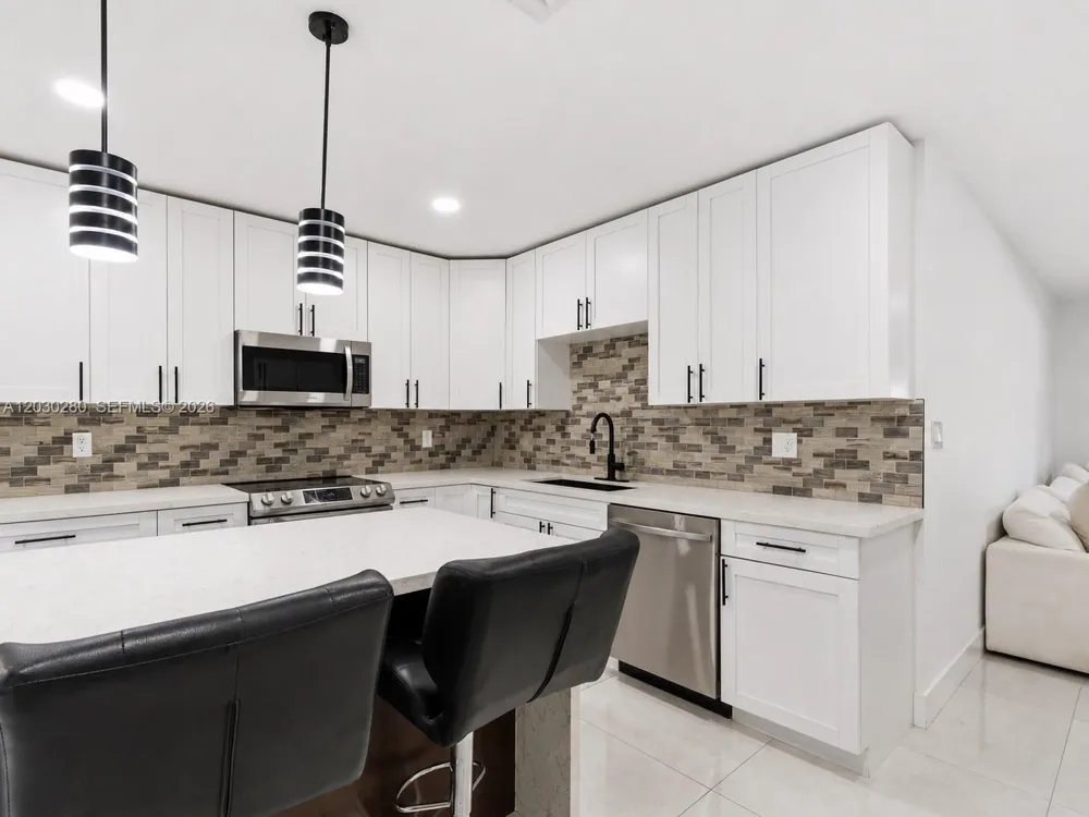 400 NW 30th Ct Wilton Manors, FL 33311