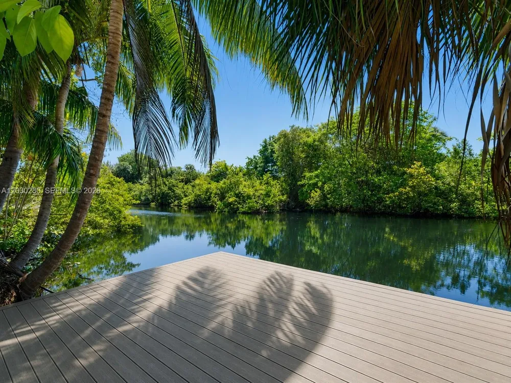400 NW 30th Ct Wilton Manors, FL 33311