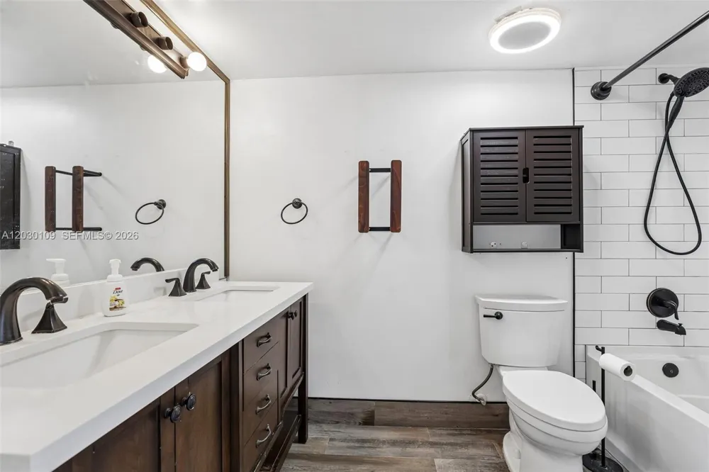 100 NW 76th Ave #108-2 Plantation, FL 33324