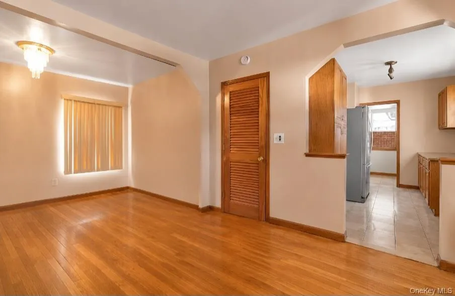 120 Memphis Ave Floral Park, NY 11001