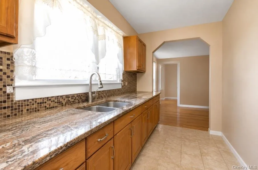 120 Memphis Ave Floral Park, NY 11001