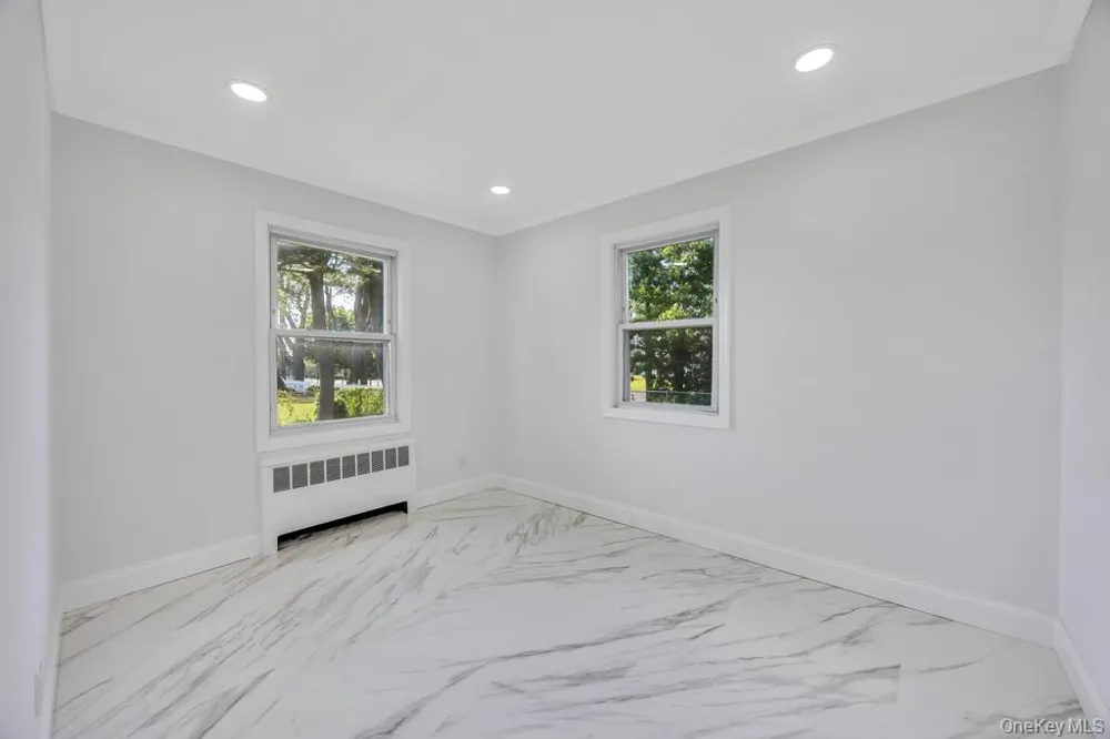 1828 Stein Drive Bay Shore, NY 11706