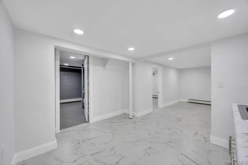 1828 Stein Drive Bay Shore, NY 11706