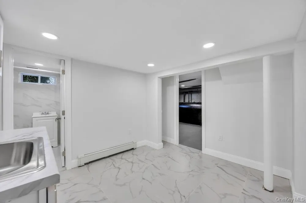 1828 Stein Drive Bay Shore, NY 11706