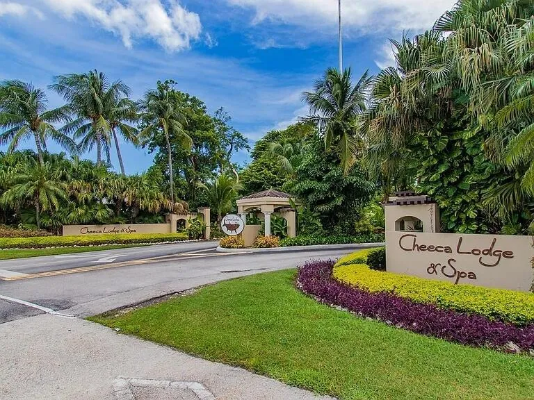 81801 Overseas Highway Highway #714 Islamorada, FL 33036