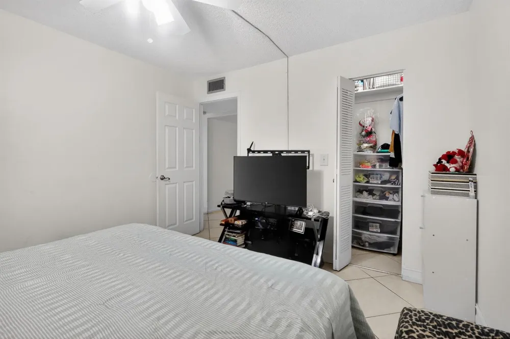 1801 S Treasure Drive #415 North Bay Village, FL 33141